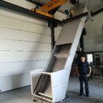 Tamis-dégrilleur automatique avec trémie d'adaptation aux ouvrages existants pour filtration 250µ sur effluents de blanchisserie